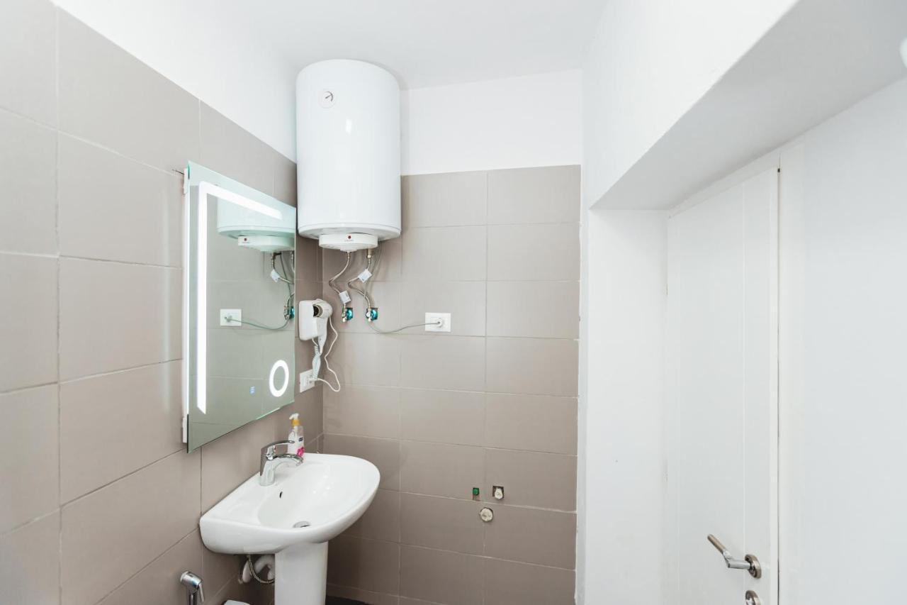 New Apartment At New Bazaar - Tirana City Center Esterno foto